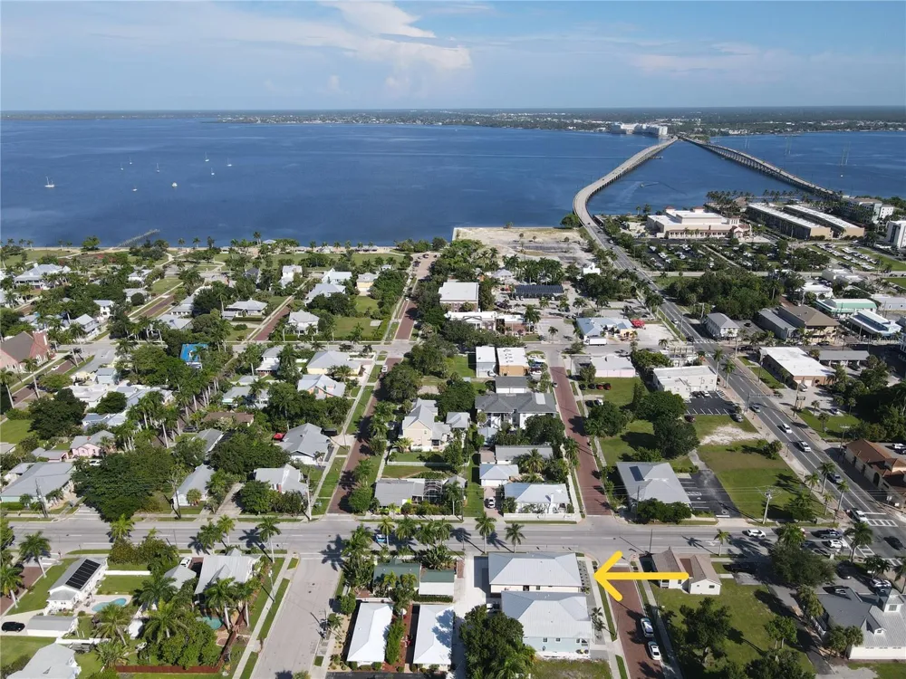 301 GOLDSTEIN STREET Punta Gorda, FL 33950