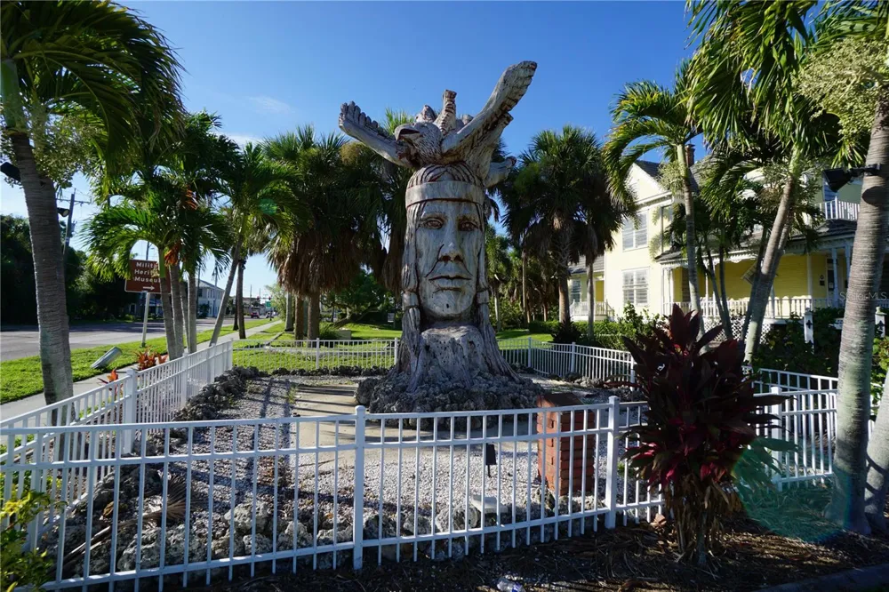 301 GOLDSTEIN STREET Punta Gorda, FL 33950