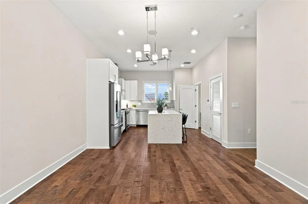 931 ARLINGTON AVENUE St Petersburg, FL 33705