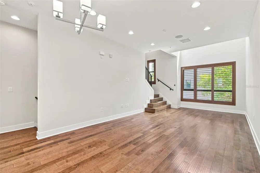 931 ARLINGTON AVENUE St Petersburg, FL 33705