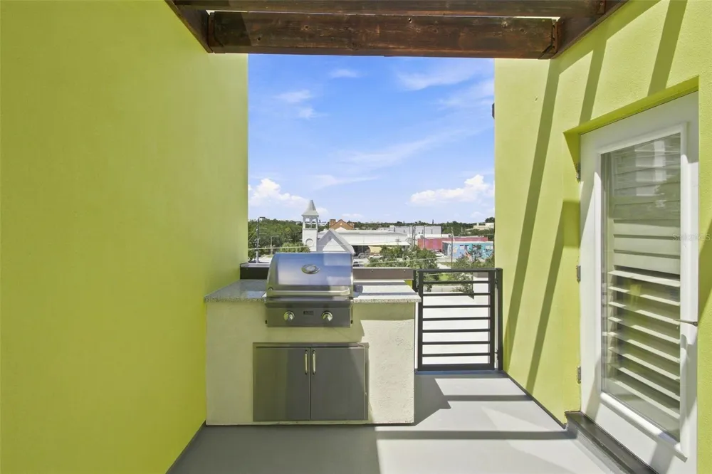931 ARLINGTON AVENUE St Petersburg, FL 33705