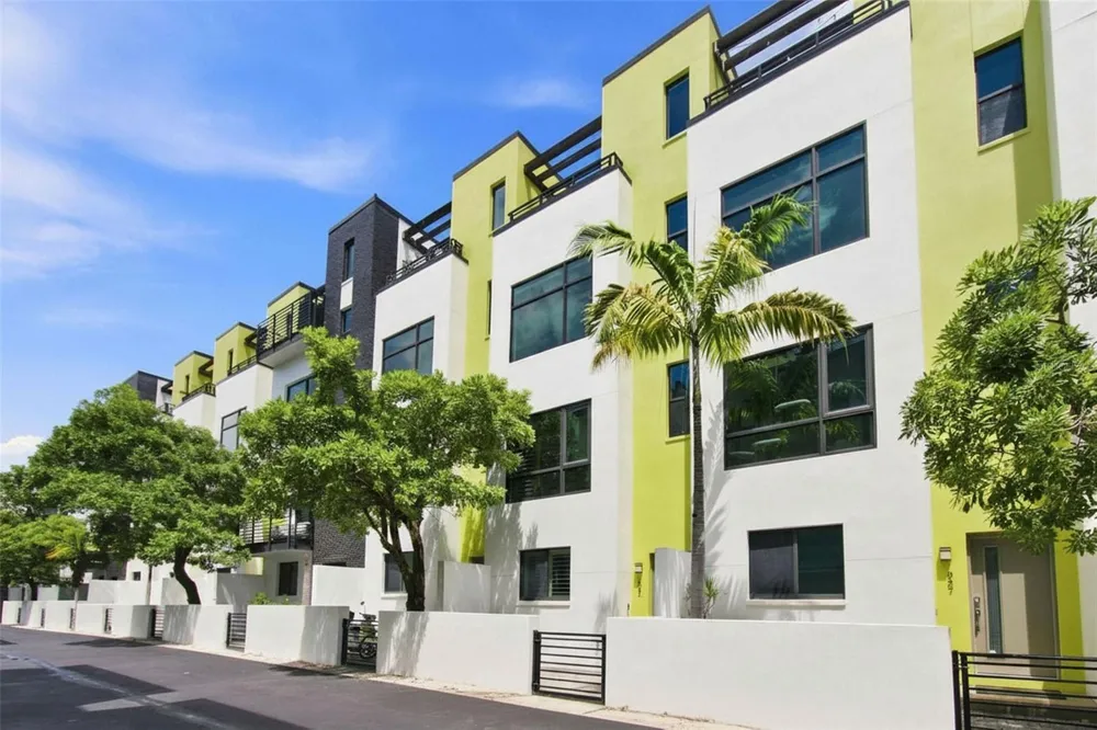 931 ARLINGTON AVENUE St Petersburg, FL 33705