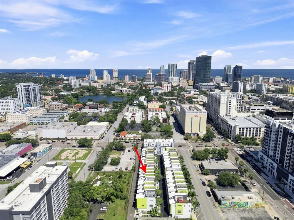 931 ARLINGTON AVENUE St Petersburg, FL 33705