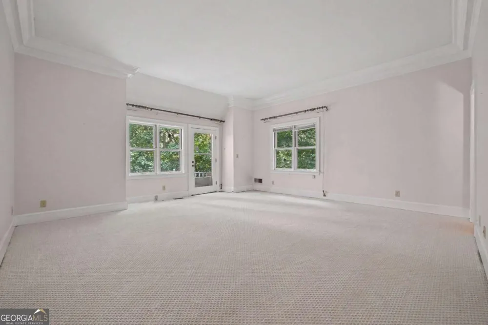 6415 River Chase CIR Sandy Springs, GA 30328