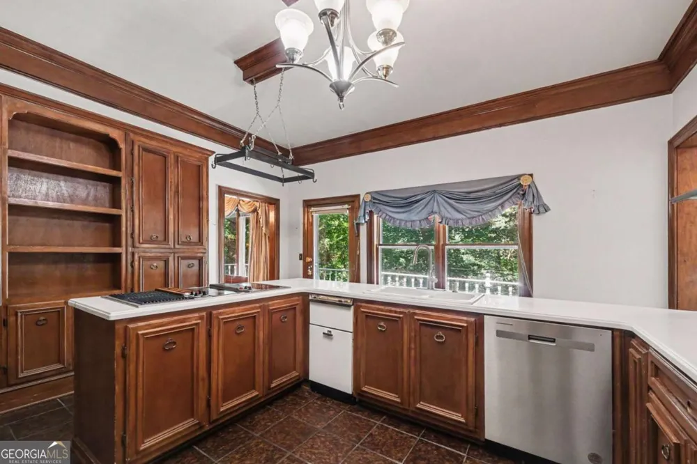 6415 River Chase CIR Sandy Springs, GA 30328