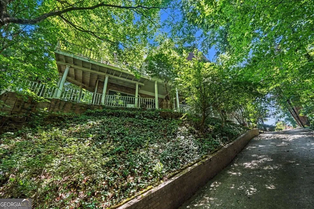 6415 River Chase CIR Sandy Springs, GA 30328