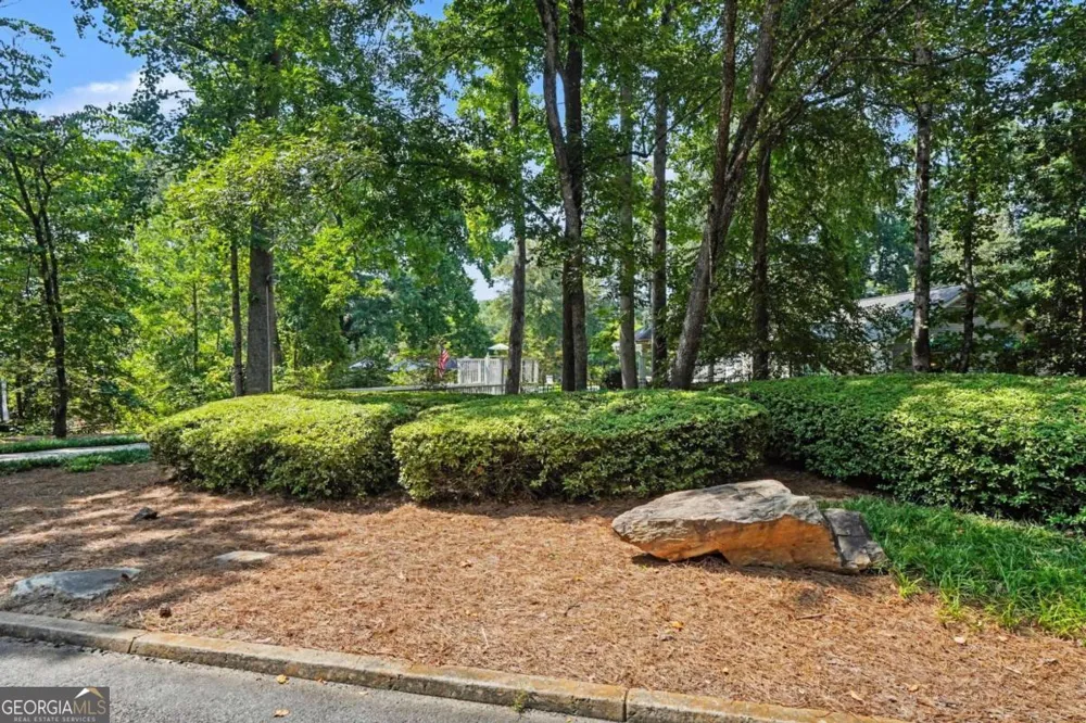 6415 River Chase CIR Sandy Springs, GA 30328