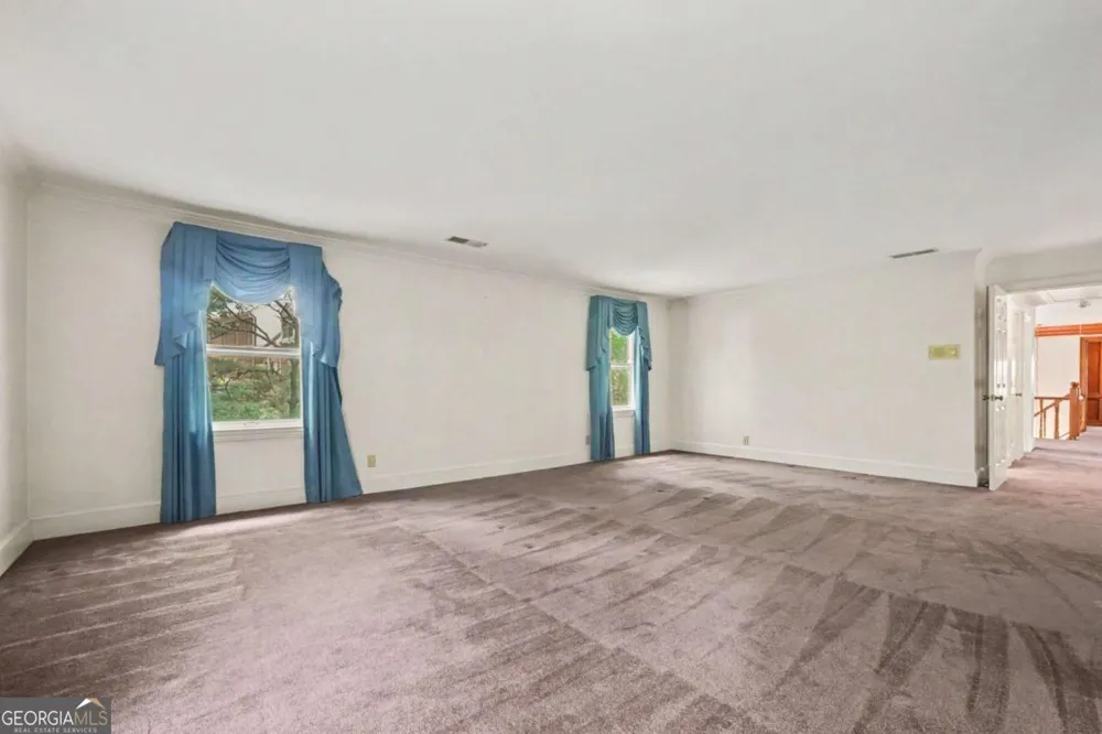 6415 River Chase CIR Sandy Springs, GA 30328