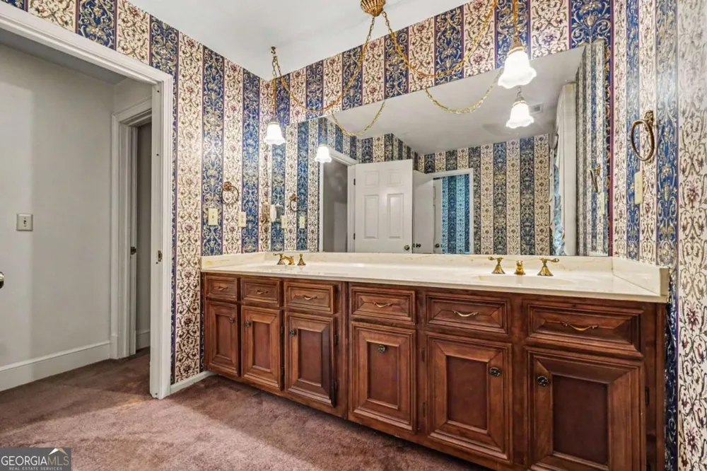 6415 River Chase CIR Sandy Springs, GA 30328