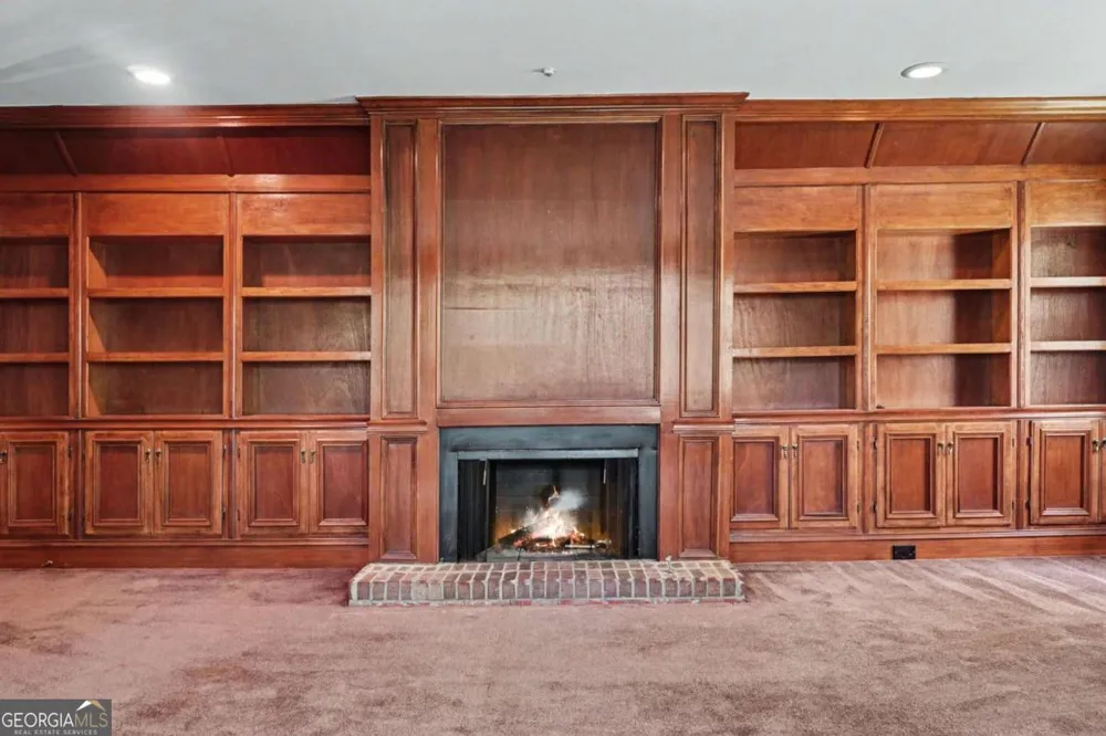 6415 River Chase CIR Sandy Springs, GA 30328