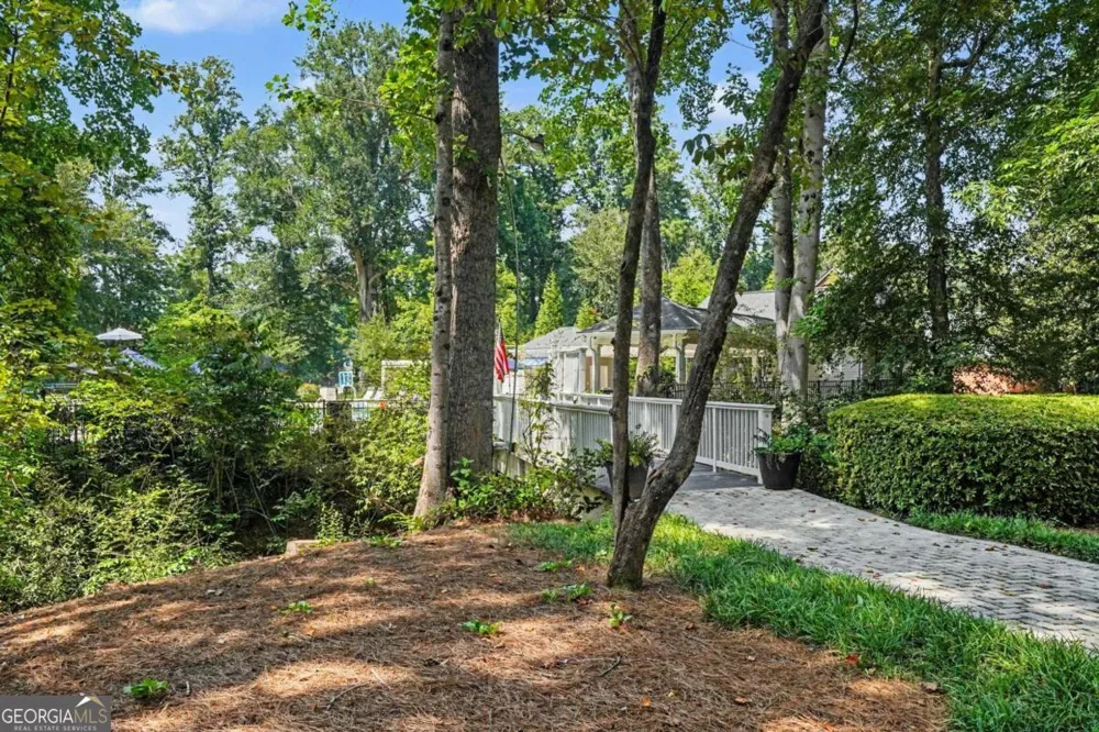 6415 River Chase CIR Sandy Springs, GA 30328