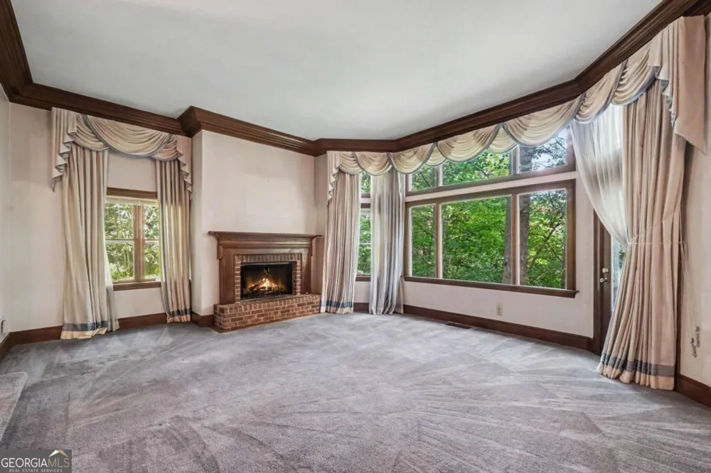 6415 River Chase CIR Sandy Springs, GA 30328
