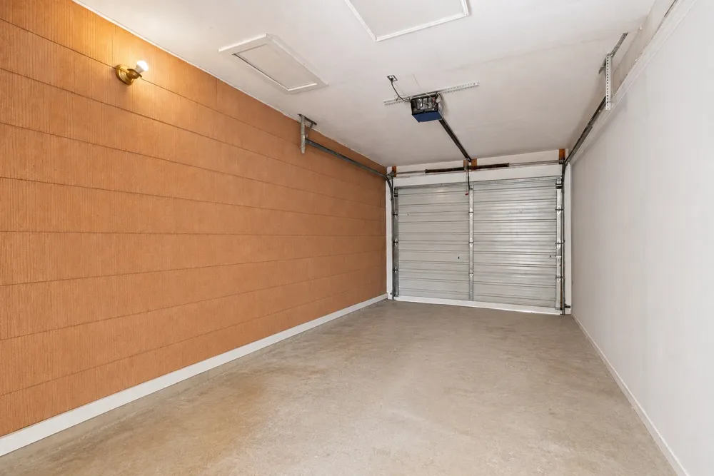 2411 S 6th Street Austin, TX 78704