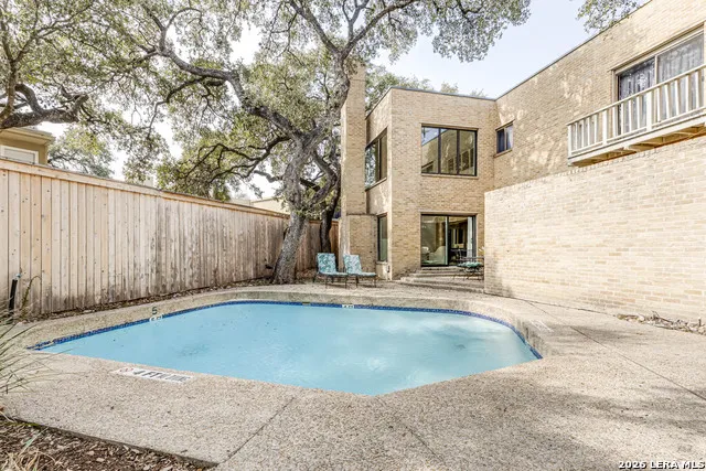 7110 PONIENTE LN #E San Antonio, TX 78209