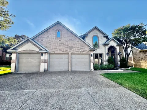 1530 Fairlakes Pointe Drive
