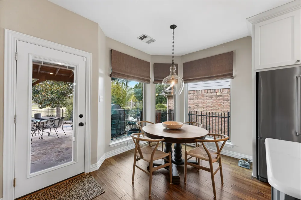 1530 Fairlakes Pointe Drive Rockwall, TX 75087