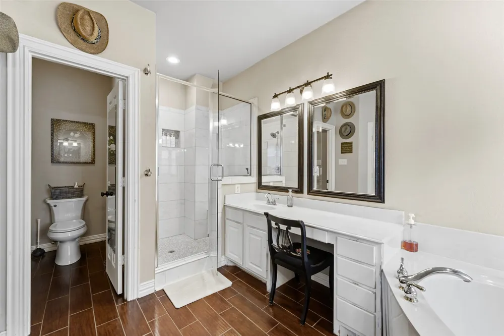 1530 Fairlakes Pointe Drive Rockwall, TX 75087
