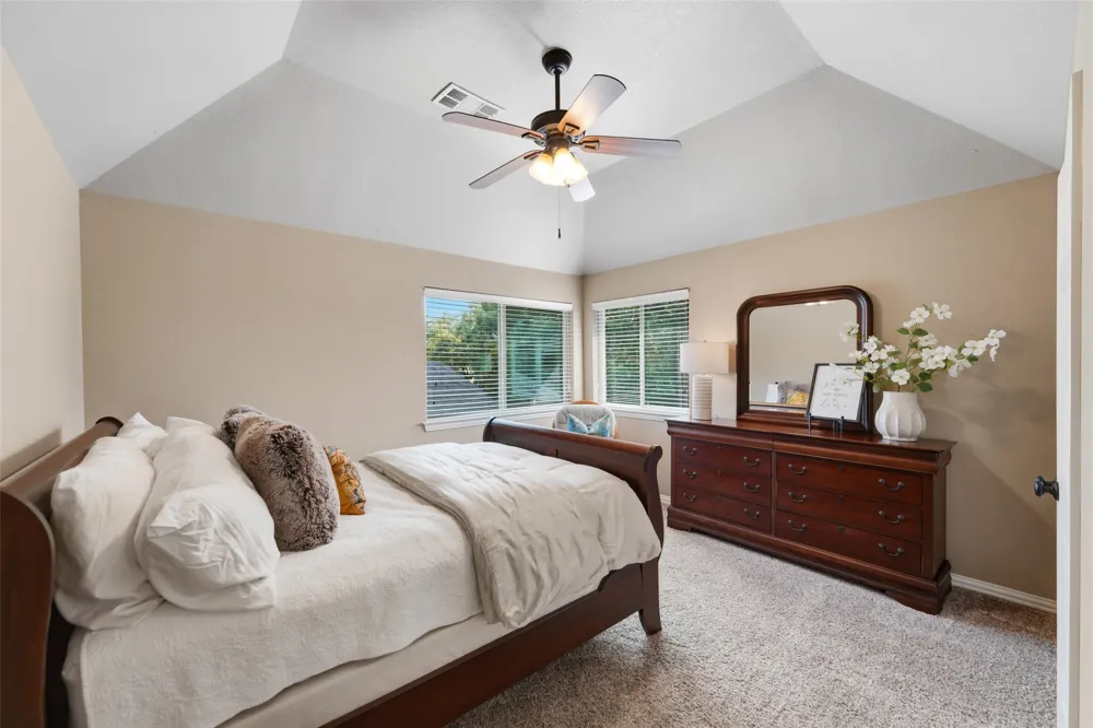 1530 Fairlakes Pointe Drive Rockwall, TX 75087