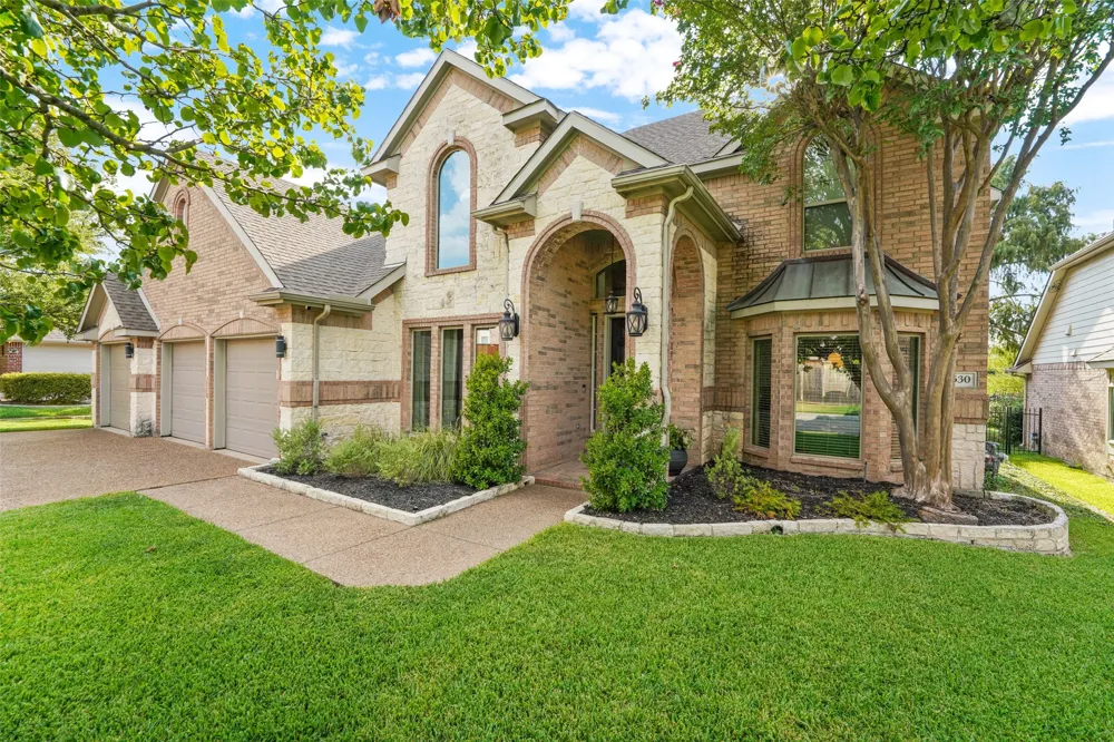 1530 Fairlakes Pointe Drive Rockwall, TX 75087