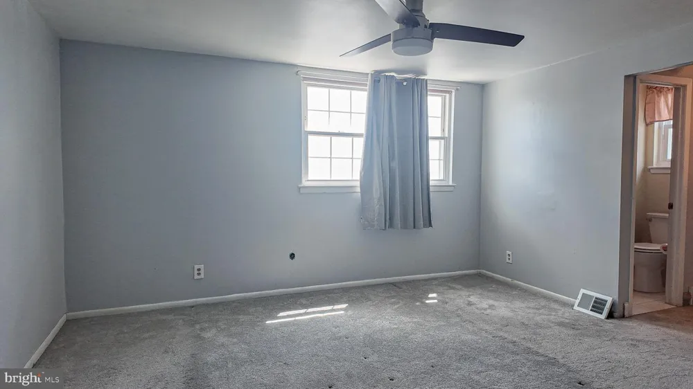 8520 BRIDLE ROAD Philadelphia, PA 19111