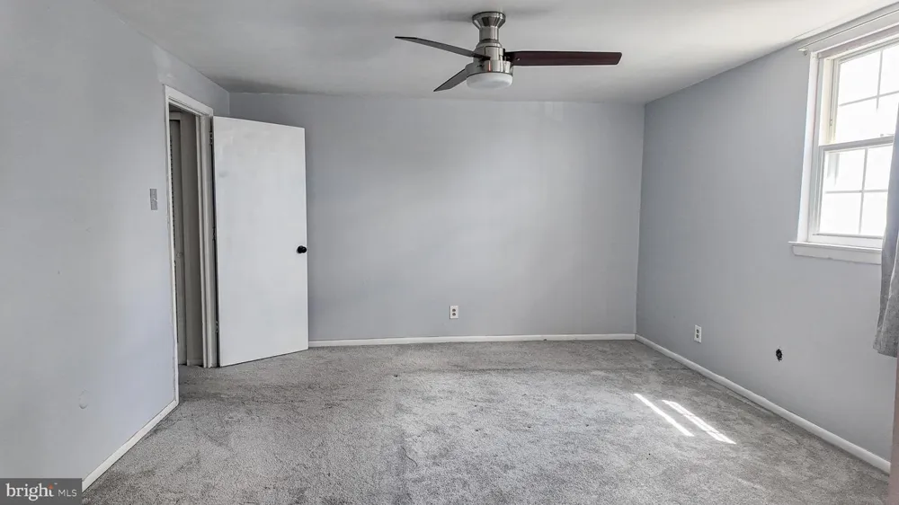 8520 BRIDLE ROAD Philadelphia, PA 19111