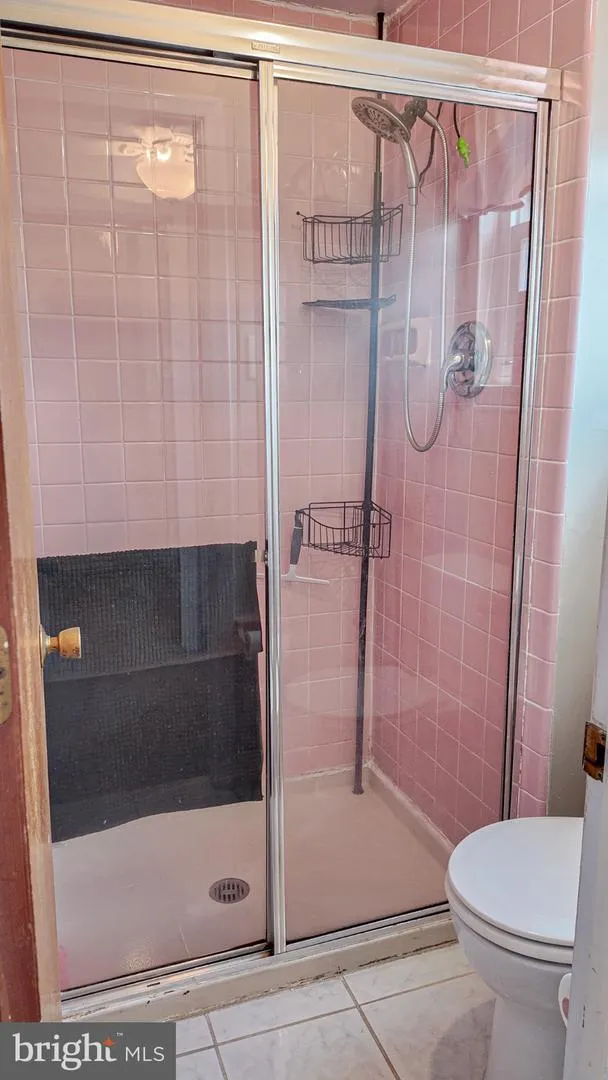 8520 BRIDLE ROAD Philadelphia, PA 19111