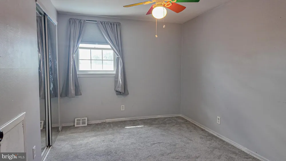 8520 BRIDLE ROAD Philadelphia, PA 19111