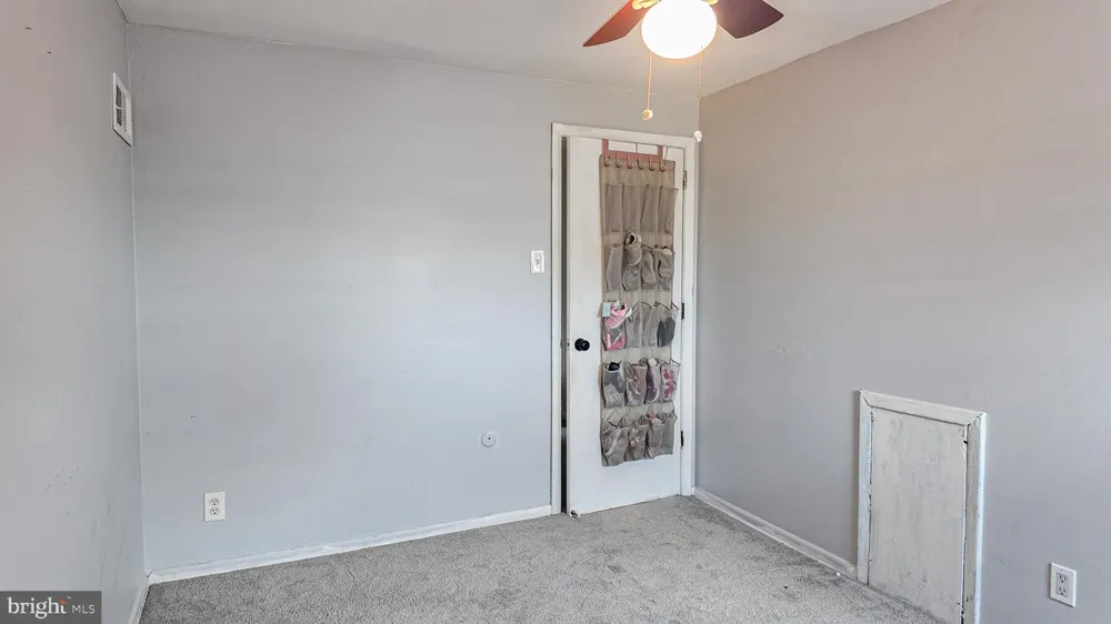 8520 BRIDLE ROAD Philadelphia, PA 19111