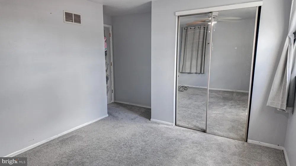 8520 BRIDLE ROAD Philadelphia, PA 19111