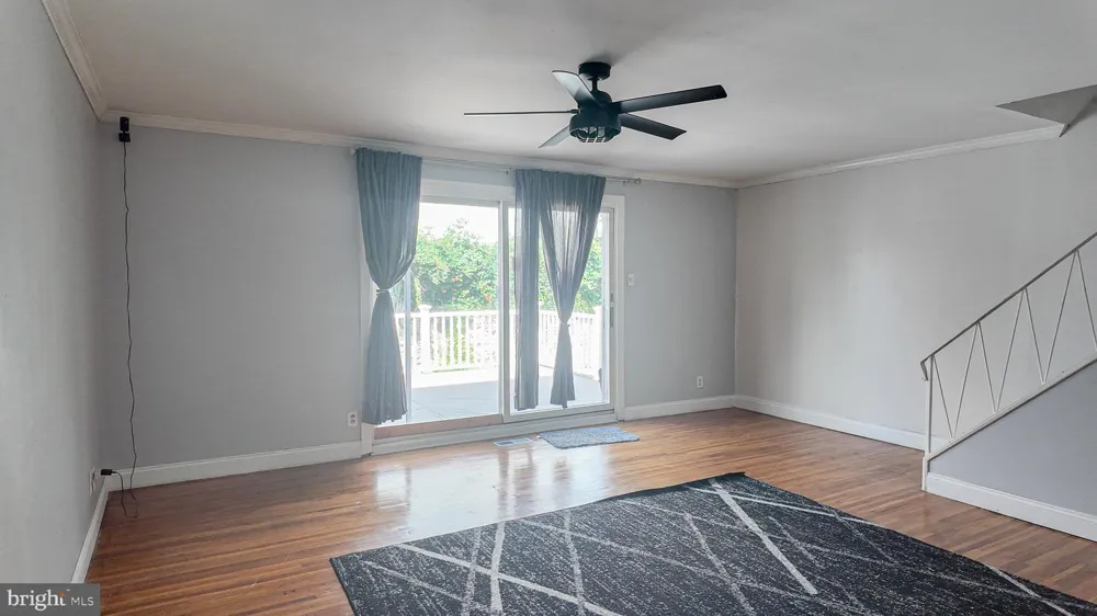 8520 BRIDLE ROAD Philadelphia, PA 19111
