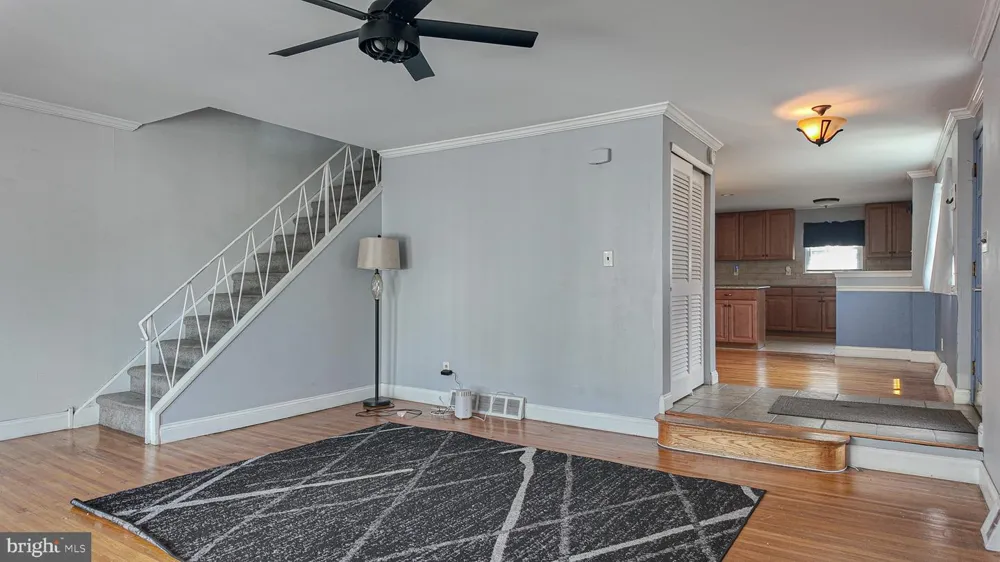 8520 BRIDLE ROAD Philadelphia, PA 19111