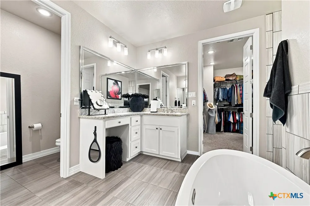 3018 Box Canyon Circle Nolanville, TX 76559
