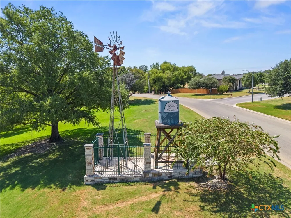3018 Box Canyon Circle Nolanville, TX 76559