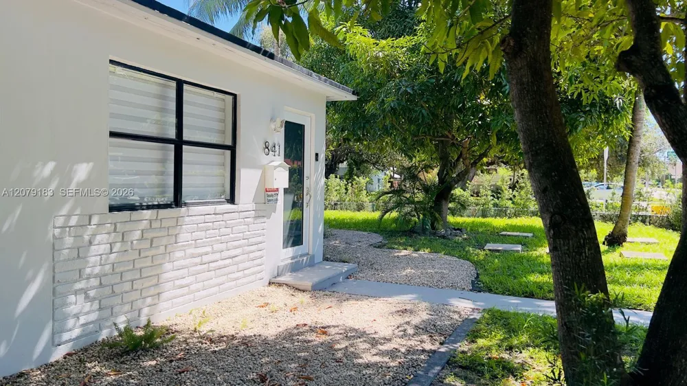 841 S 24th Ave Hollywood, FL 33020