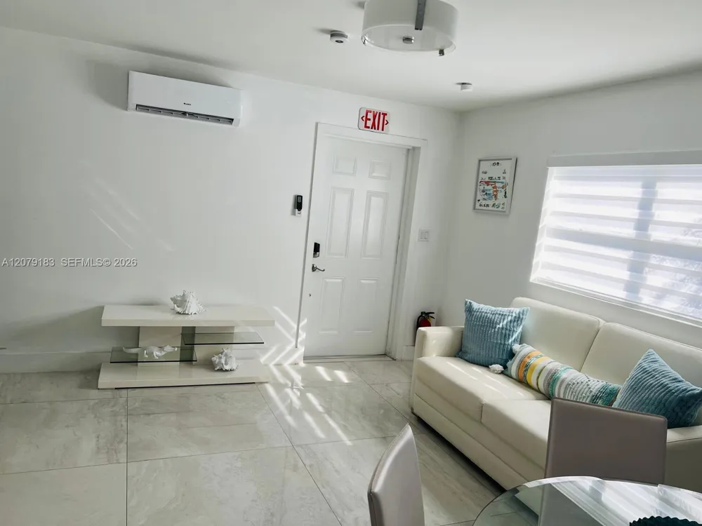 841 S 24th Ave Hollywood, FL 33020