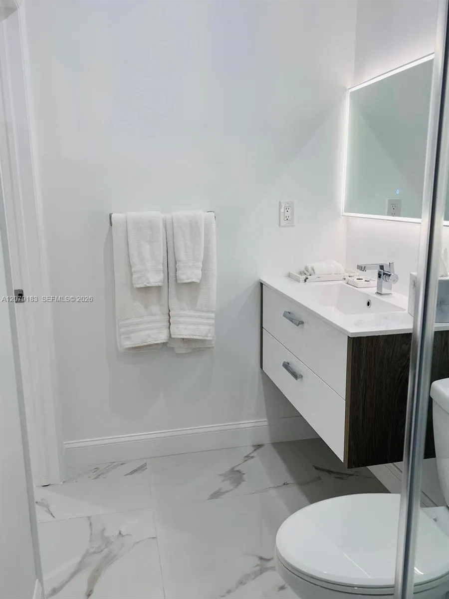 841 S 24th Ave Hollywood, FL 33020