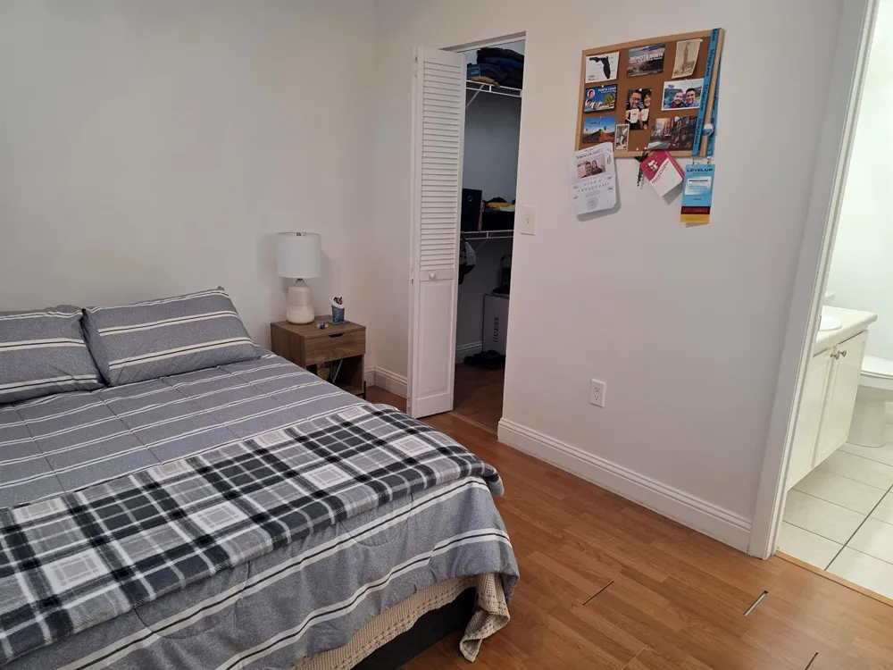 1821 NW 96TH TERRACE #5C Pembroke Pines, FL 33024