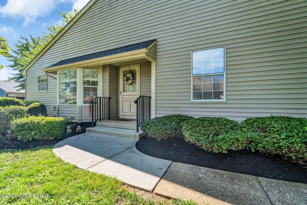 134 Concordia Circle Monroe, NJ 08831