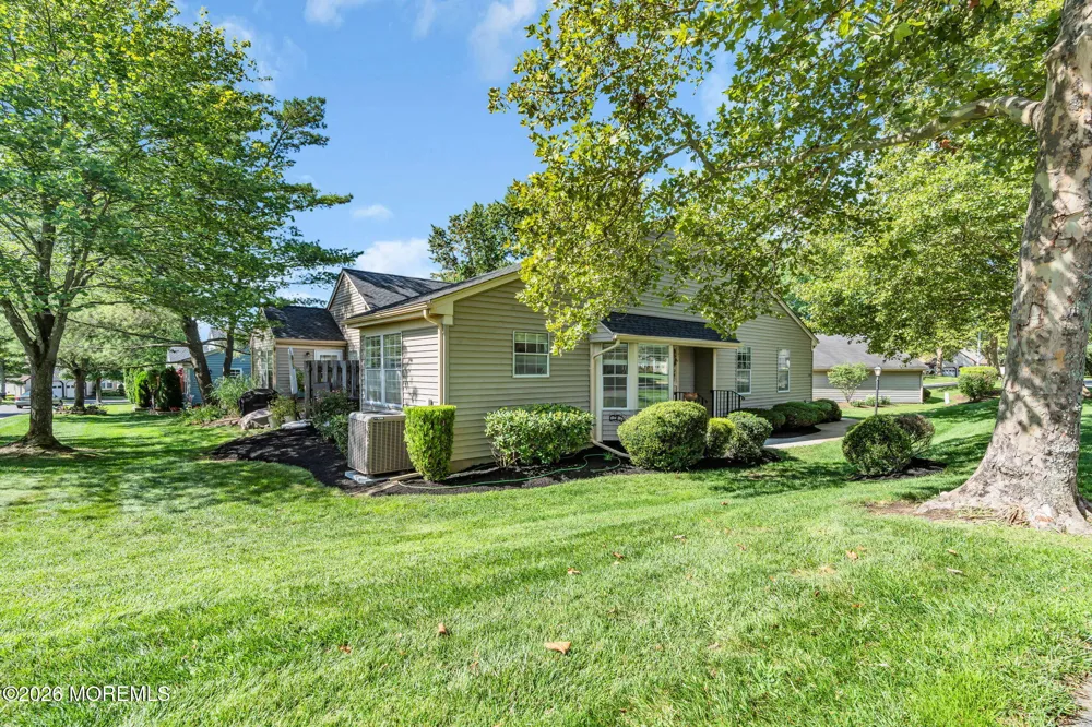 134 Concordia Circle Monroe, NJ 08831