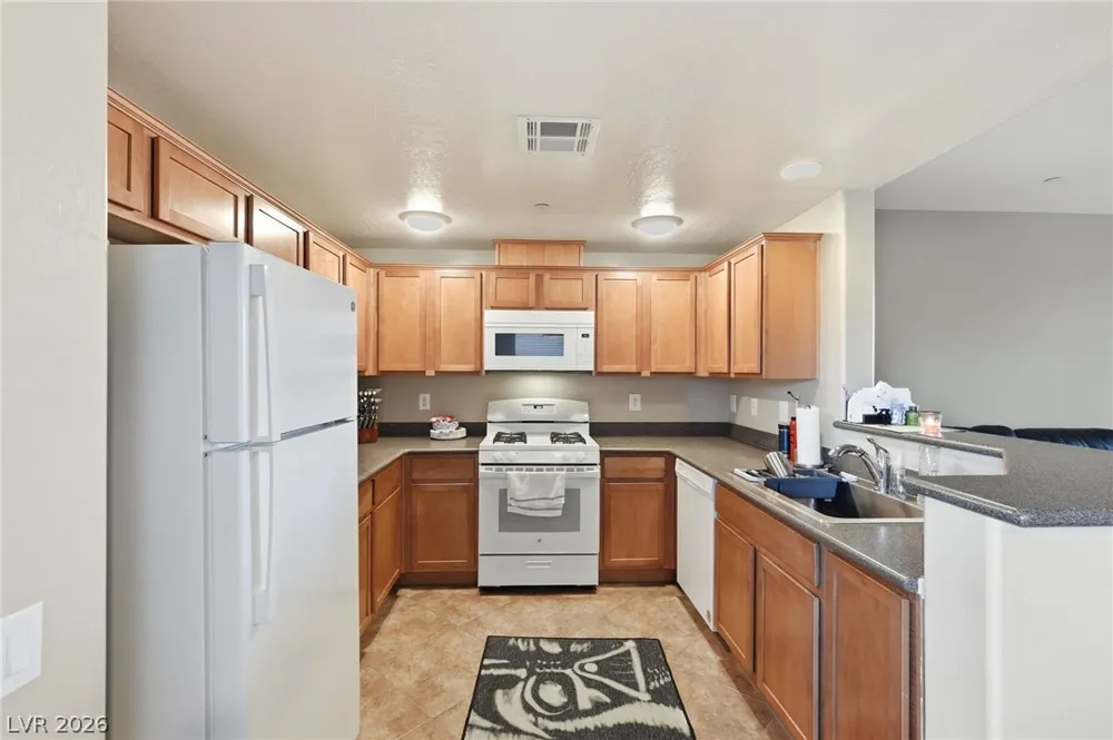 6868 Sky Pointe Drive #1073 Las Vegas, NV 89131