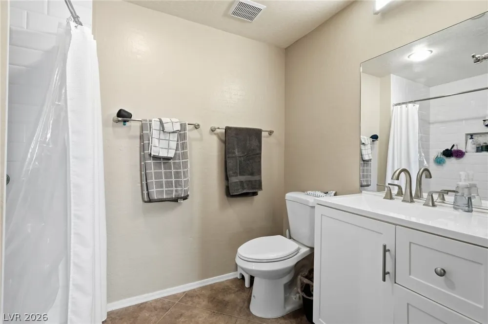 6868 Sky Pointe Drive #1073 Las Vegas, NV 89131