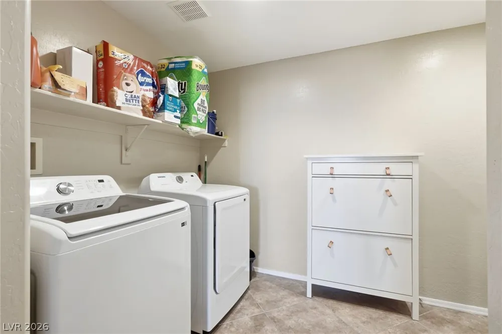 6868 Sky Pointe Drive #1073 Las Vegas, NV 89131