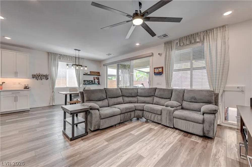 10075 Gila River Street Las Vegas, NV 89178