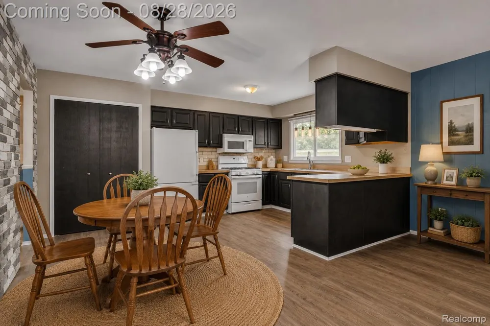 352 Winchester Street South Lyon City, MI 48178