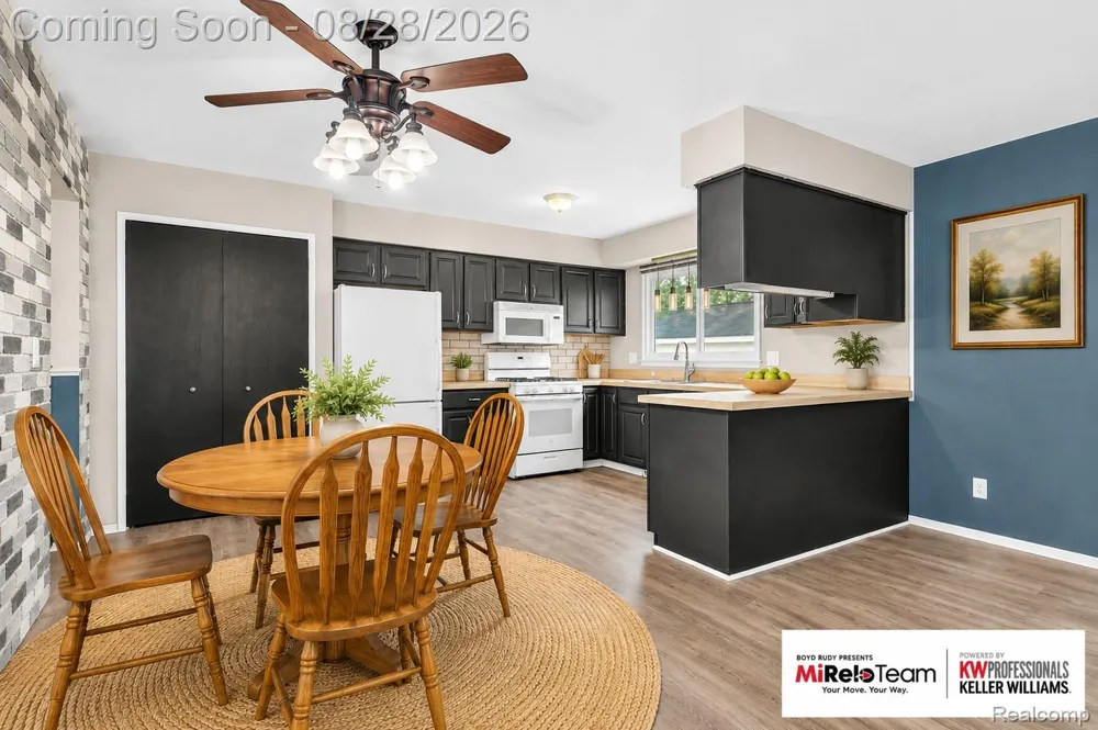 352 Winchester Street South Lyon City, MI 48178