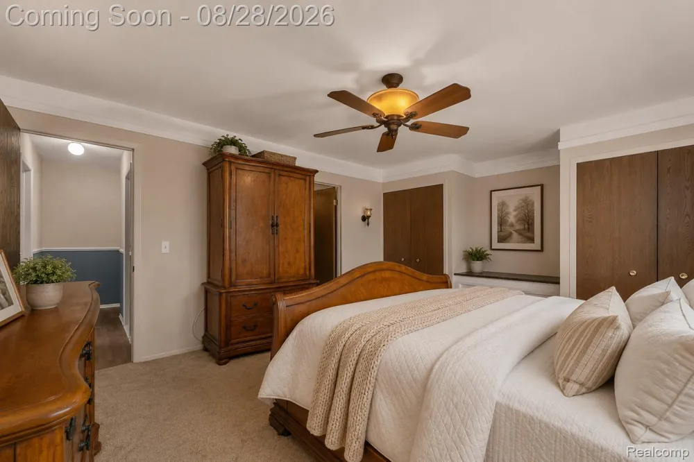 352 Winchester Street South Lyon City, MI 48178