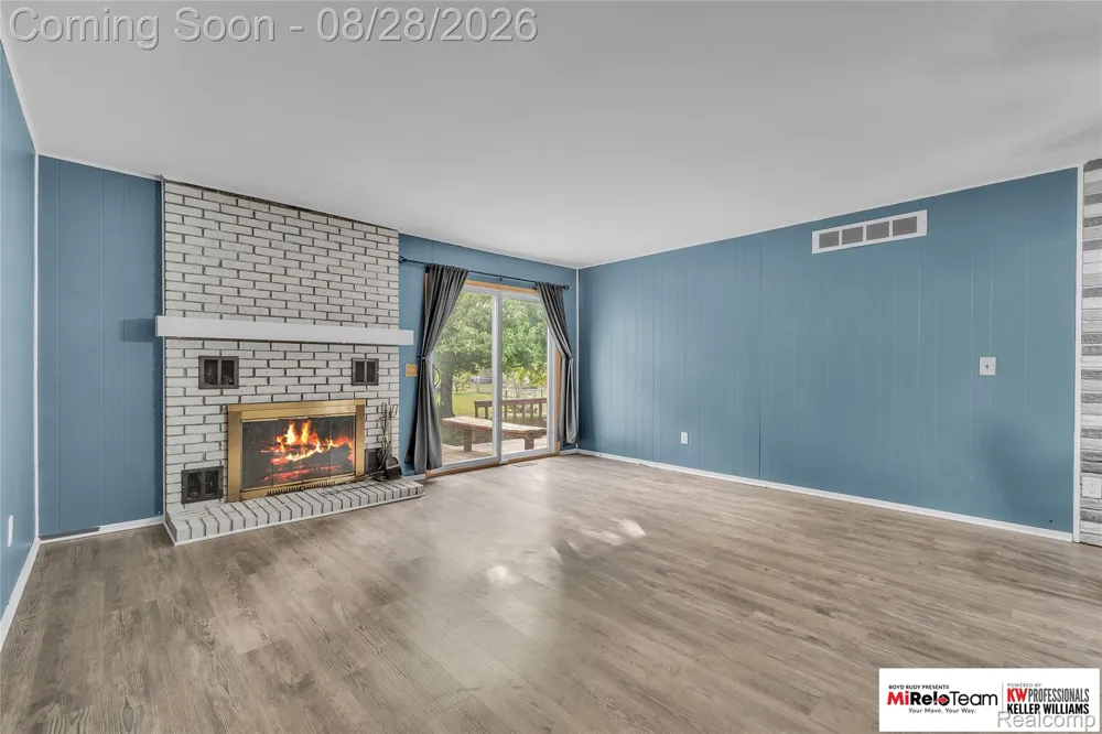 352 Winchester Street South Lyon City, MI 48178