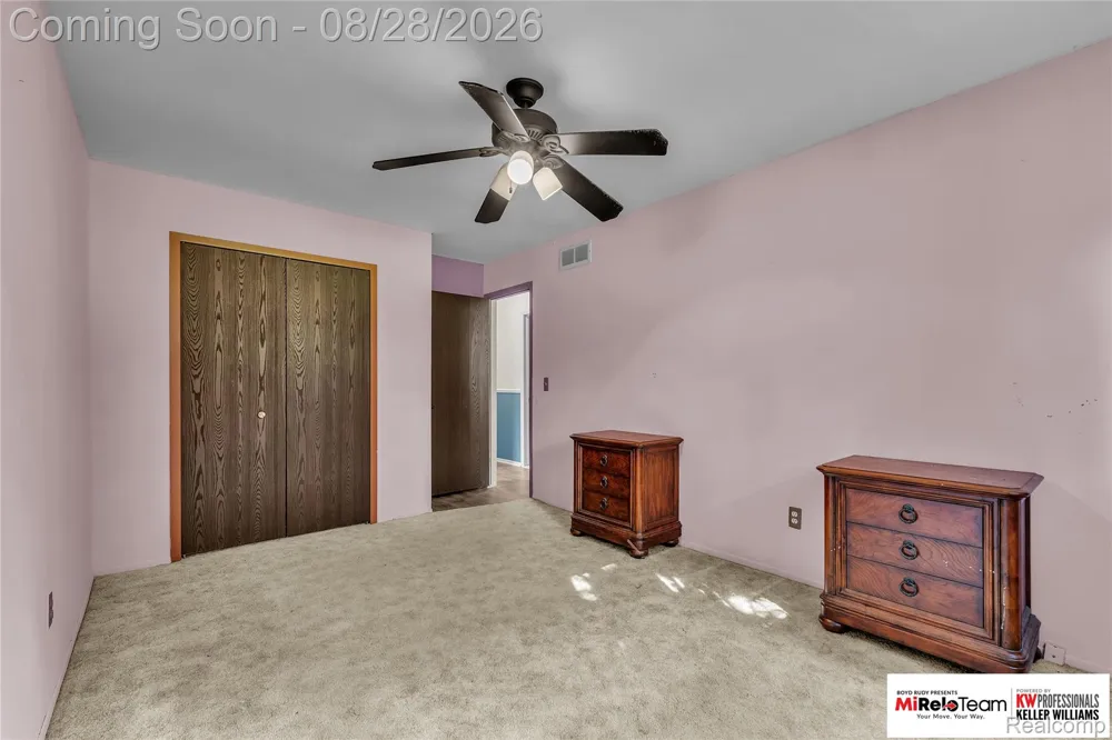 352 Winchester Street South Lyon City, MI 48178