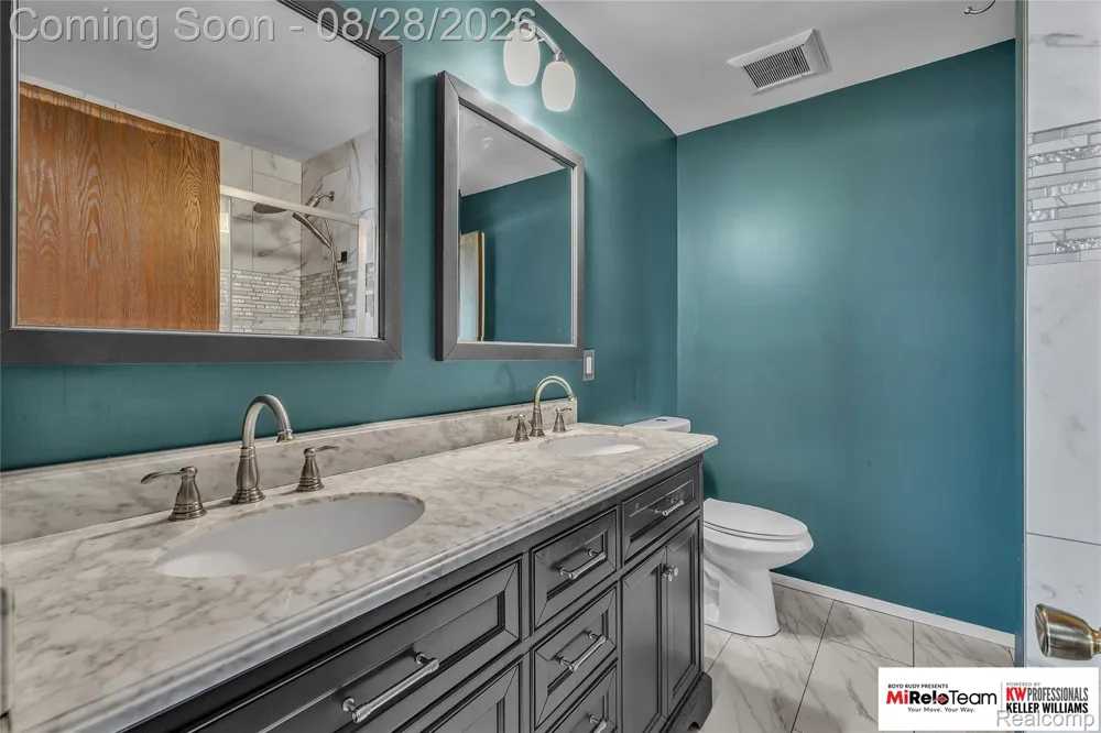 352 Winchester Street South Lyon City, MI 48178