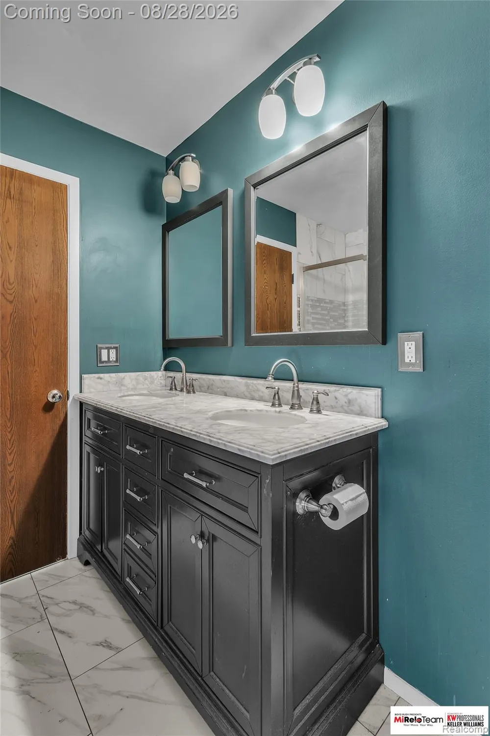 352 Winchester Street South Lyon City, MI 48178